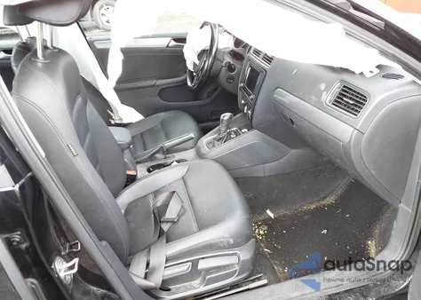 2017 Volkswagen Jetta 1.4T Se из США, поврежденный, VIN 3VWDB7AJ8HM265153